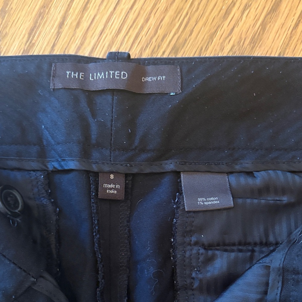 The Limited Vintage Black Drew Fit capri pants - Picture 2 of 3